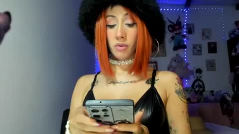 Snapshot of lunacristal_moon chatting on 07-05-26, 01:18 lunacristal_moon online show from 07-05-26, 01:18