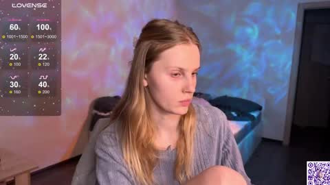 Snapshot of lunacyy chatting on 09-21-25, 06:31 Britney online show from 09-21-25, 06:31