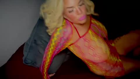 Luna Daddys Girl online show from 04-12-26, 10:53