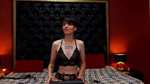 Luna Devil online show from 09-10-25, 05:24