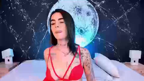 Luna  online show from 09-19-25, 09:15