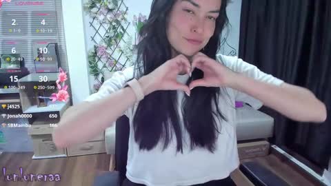 Luna online show from 03-08-25, 06:32