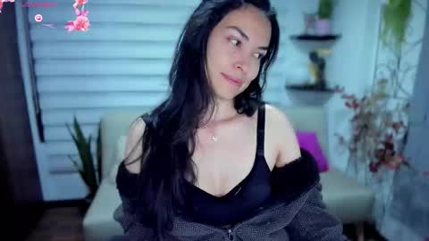 Luna online show from 10-13-25, 01:16