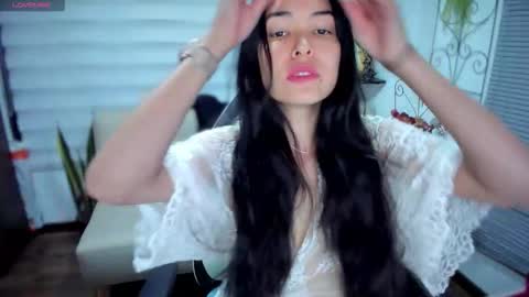 Luna online show from 12-15-25, 04:28