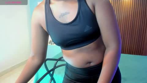 Snapshot of lunagil98 chatting on 09-25-25, 12:09 lunagil98 online show from 09-25-25, 12:09