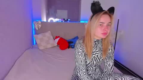 Luna online show from 01-18-26, 01:26