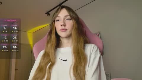 Luna online show from 10-11-25, 10:08