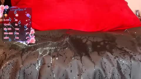 Snapshot of lunalatinacoo chatting on 01-09-25, 12:19 LUNA online show from 01-09-25, 12:19