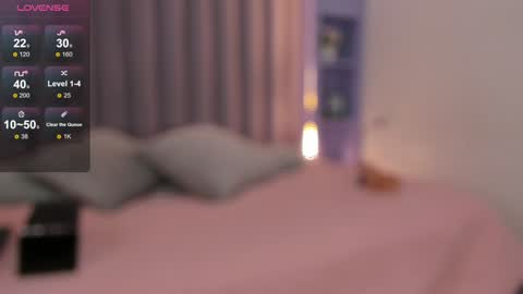 I M  L U N A  online show from 01-06-25, 07:35
