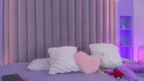 I M  L U N A  online show from 01-27-25, 02:53