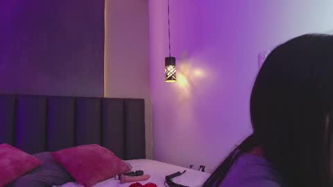 I M  L U N A  online show from 02-19-25, 02:44