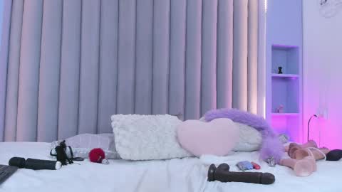 I M  L U N A  online show from 03-06-25, 09:03