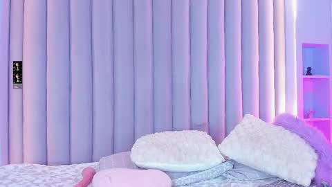 I M  L U N A  online show from 03-08-25, 06:21