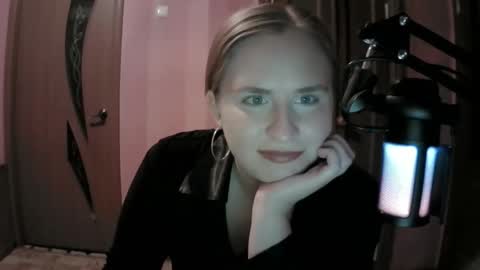 Snapshot of lunamystique_ chatting on 10-01-25, 06:58 lunamystique_ online show from 10-01-25, 06:58