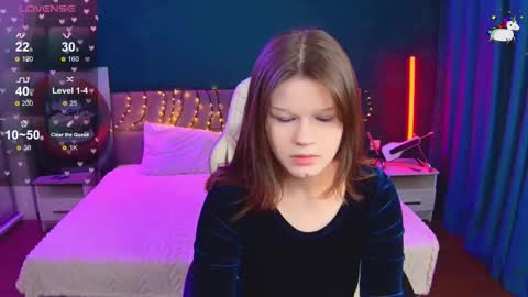 Snapshot of lunamytrend chatting on 02-16-26, 12:01 Luna online show from 02-16-26, 12:01