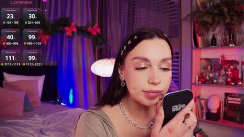 Luna  next streams Mon Fri Sat Sun 8pm-5am gmt0 online show from 12-25-24, 12:05