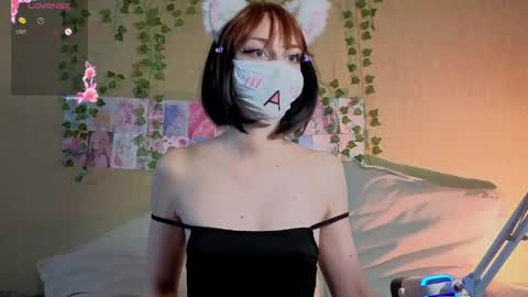 Luna online show from 05-13-26, 03:42
