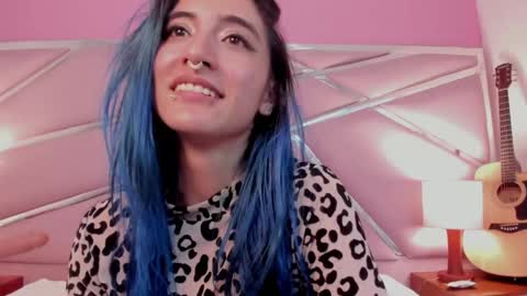 Snapshot of lunapagee chatting on 12-20-24, 11:05 Luna Page online show from 12-20-24, 11:05
