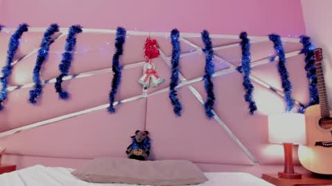 Snapshot of lunapagee chatting on 12-23-24, 06:16 Luna Page online show from 12-23-24, 06:16