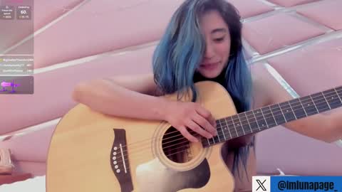 Snapshot of lunapagee chatting on 01-18-25, 11:44 Luna Page online show from 01-18-25, 11:44
