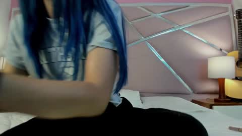 Snapshot of lunapagee chatting on 01-27-25, 01:09 Luna Page online show from 01-27-25, 01:09