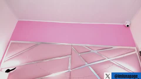 Snapshot of lunapagee chatting on 01-30-25, 02:27 Luna Page online show from 01-30-25, 02:27