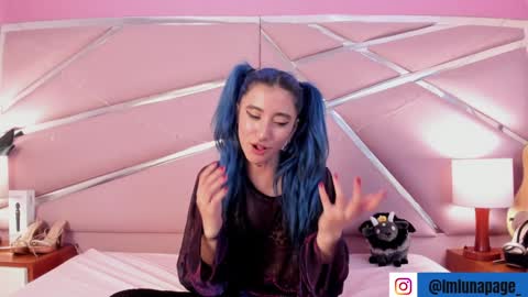 Snapshot of lunapagee chatting on 02-06-25, 04:36 Luna Page online show from 02-06-25, 04:36