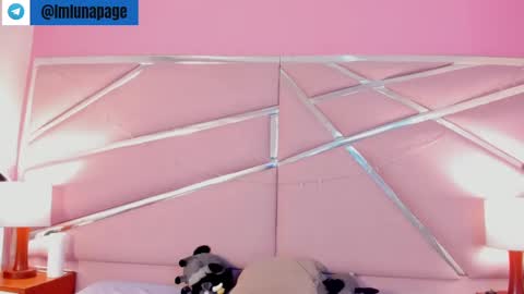 Snapshot of lunapagee chatting on 03-04-25, 05:24 Luna Page online show from 03-04-25, 05:24