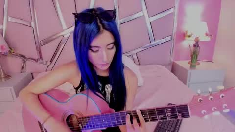 Snapshot of lunapagee chatting on 09-10-25, 09:26 Luna Page online show from 09-10-25, 09:26