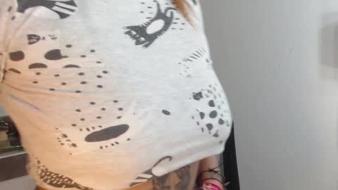 Julieth  online show from 01-18-25, 11:11