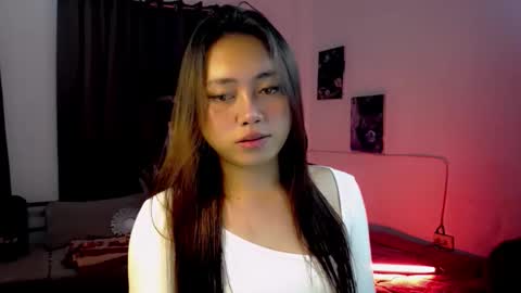Luna online show from 04-20-26, 04:43