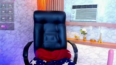 Luna online show from 01-15-25, 03:39