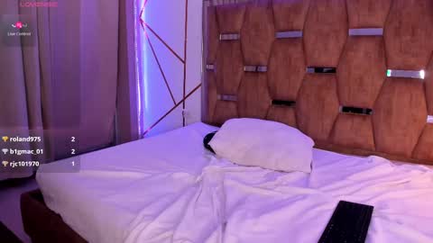 Luna online show from 02-24-25, 11:52