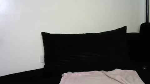 Snapshot of lunar_chocolate000 chatting on 04-19-26, 08:02 Smiley online show from 04-19-26, 08:02
