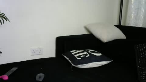 Smiley online show from 06-27-26, 12:33