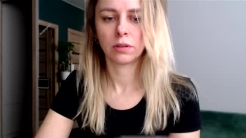 Snapshot of lunar_sweet chatting on 03-04-26, 01:39 Luna online show from 03-04-26, 01:39