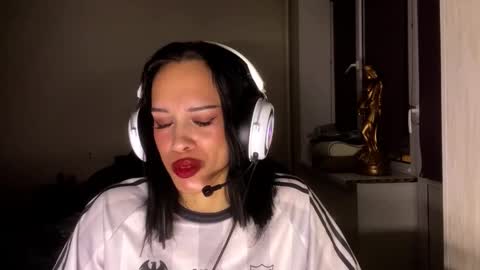 Luna online show from 03-10-26, 02:33