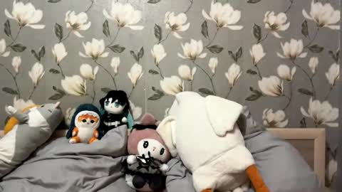 Yuna online show from 10-17-25, 08:33