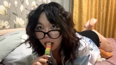 Yuna online show from 10-29-25, 05:47