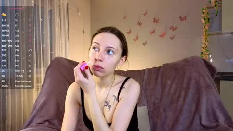 Kelly online show from 05-04-26, 04:03
