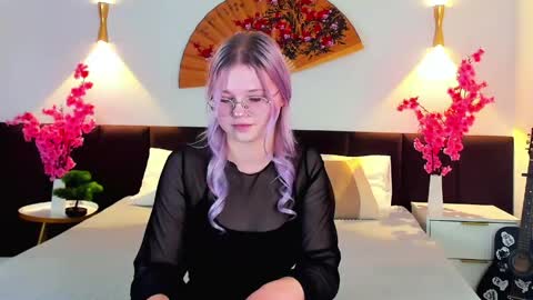 lunariafox online show from 03-15-26, 02:23