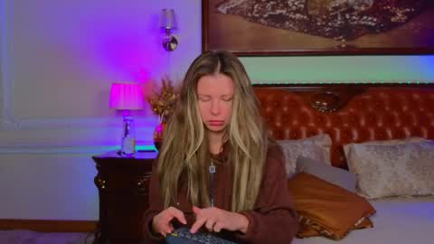 Luna Rishi online show from 12-01-25, 06:07