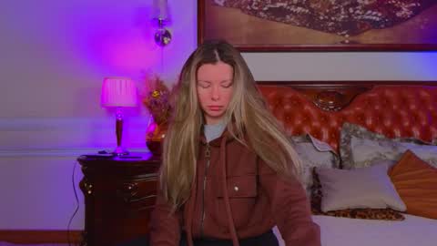 Luna Rishi online show from 01-18-26, 06:06