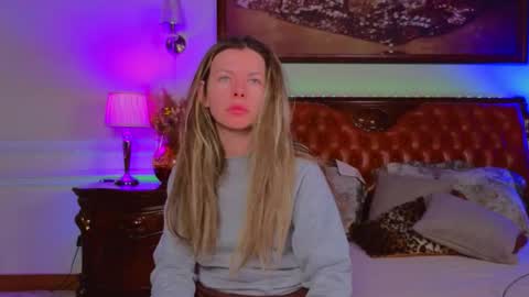 Luna Rishi online show from 01-19-26, 06:06