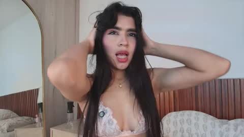 Luna Rousse online show from 05-20-26, 03:24