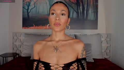 Luna Ruso  online show from 12-28-24, 07:54
