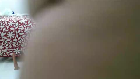 Snapshot of lunasexgirl69 chatting on 04-27-26, 01:36 luna online show from 04-27-26, 01:36