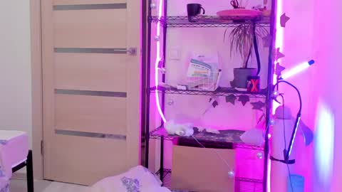 Kate online show from 01-20-25, 06:21