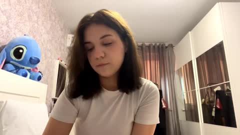 Mila Rose online show from 01-16-26, 11:25