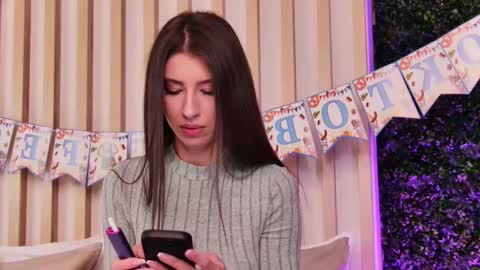 Luna online show from 09-29-25, 04:28